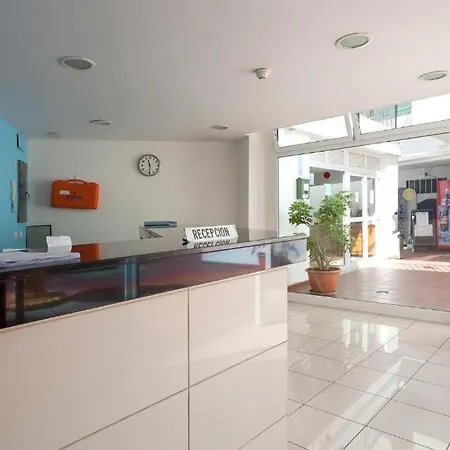 Europa Apartment *
